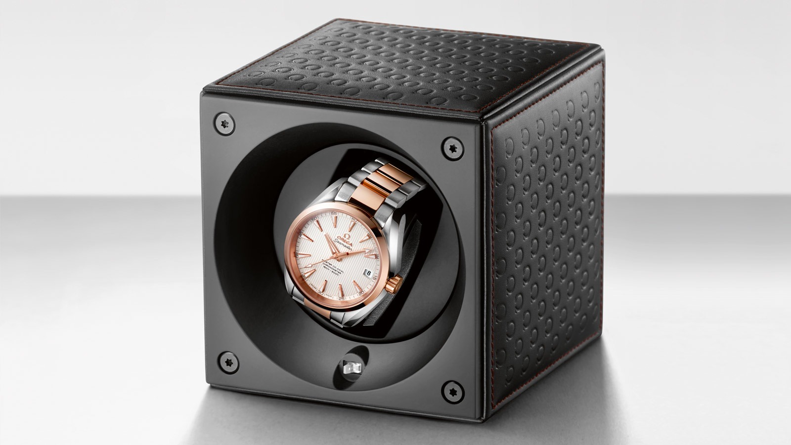 Có Nên Sử Dụng Hộp Xoay Đồng Hồ Automatic Không?