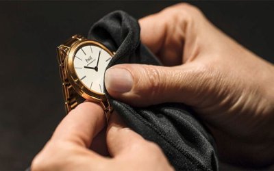 Hướng Dẫn Vệ Sinh Đồng Hồ Đúng Cách
