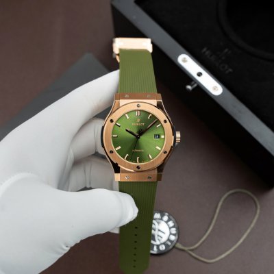 Đồng Hồ Hublot Rep 11 Classic Fusion King Gold Màu Xanh Lá Cây Máy SW300 Thuỵ Sỹ Dây Cao Su 42mm